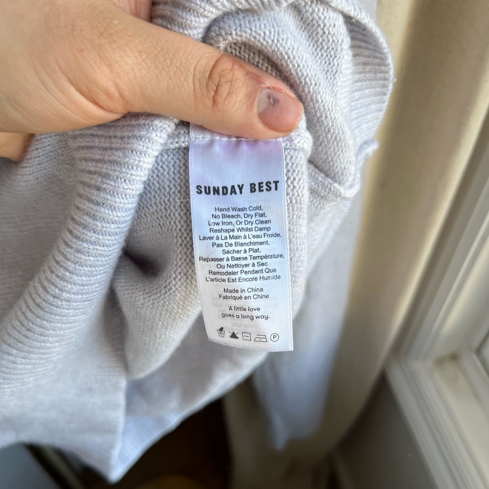 Sunday Best Women Sweater | Large - Picture 4 of 6